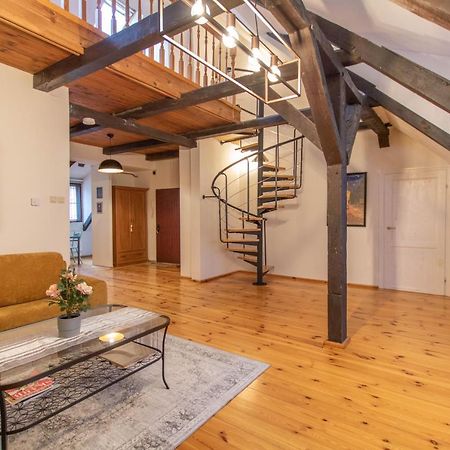 Rose Old Town Apartment Торунь Экстерьер фото
