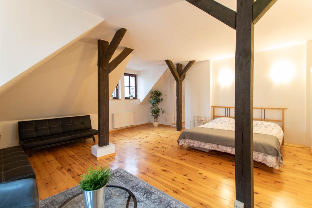 Rose Old Town Apartment Торунь Экстерьер фото